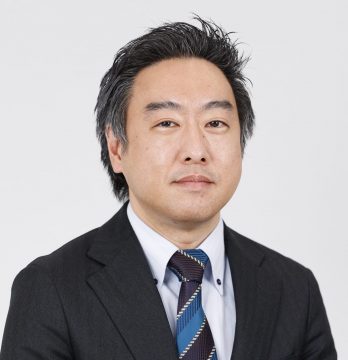 安藤　幾郎